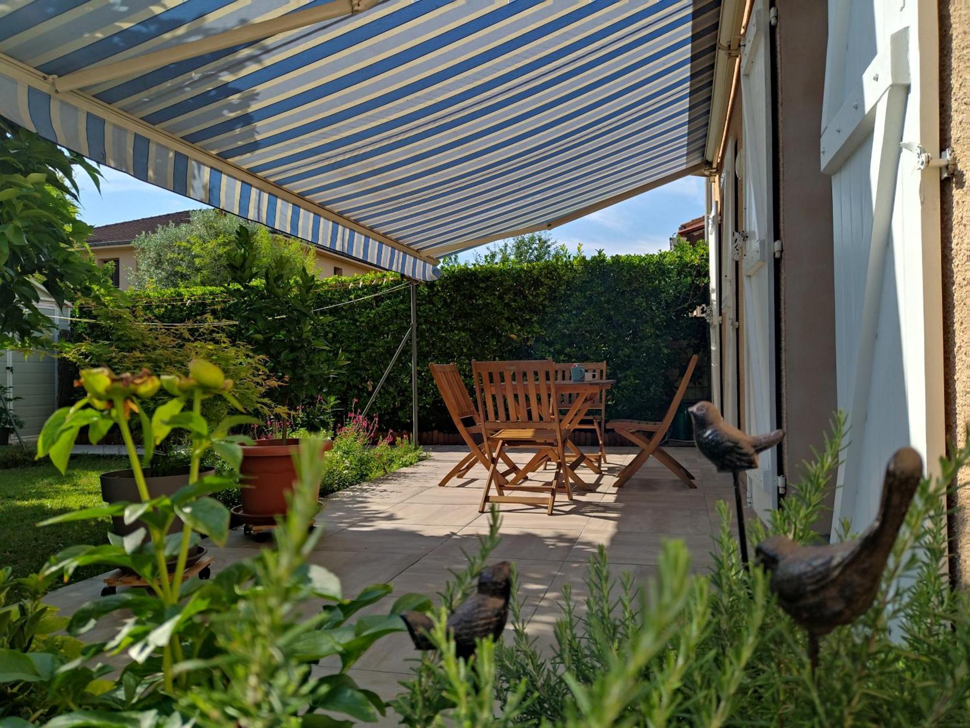 Fleurs De Cosmos Bed & Breakfast Albi Exterior photo
